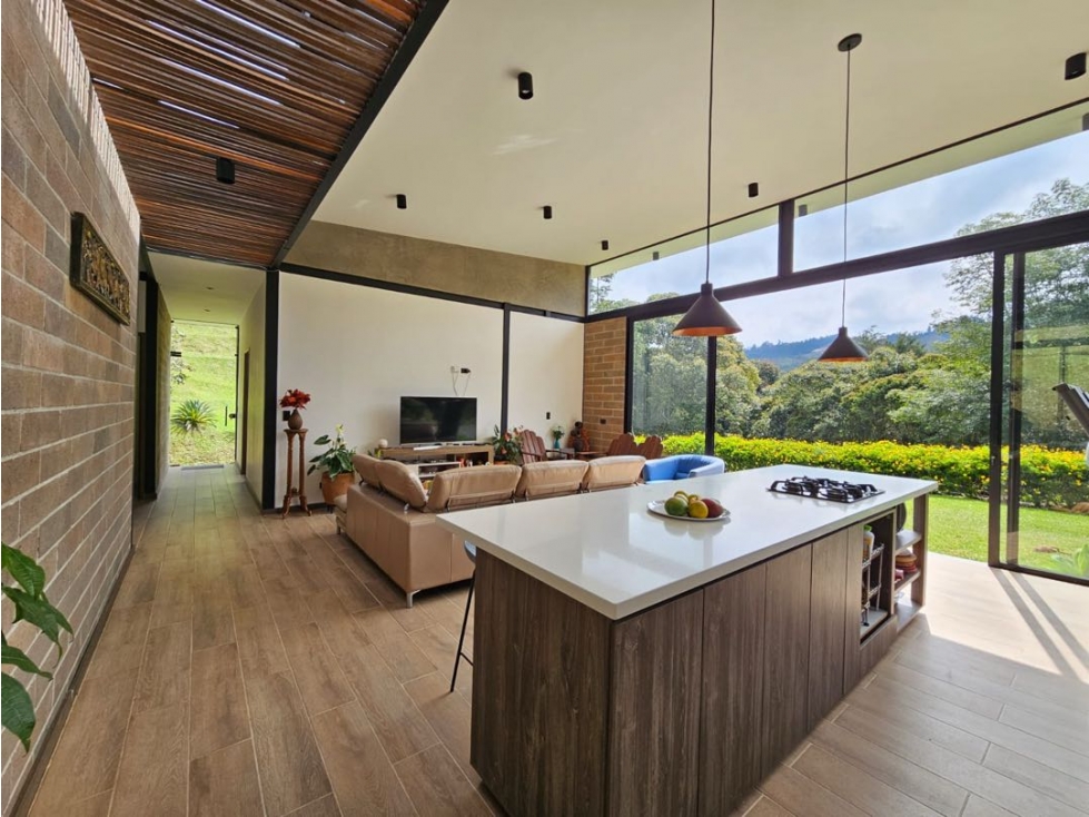 CASA FINCA EN EL RETIRO SECTOR LA ARGENTINA — foto 4