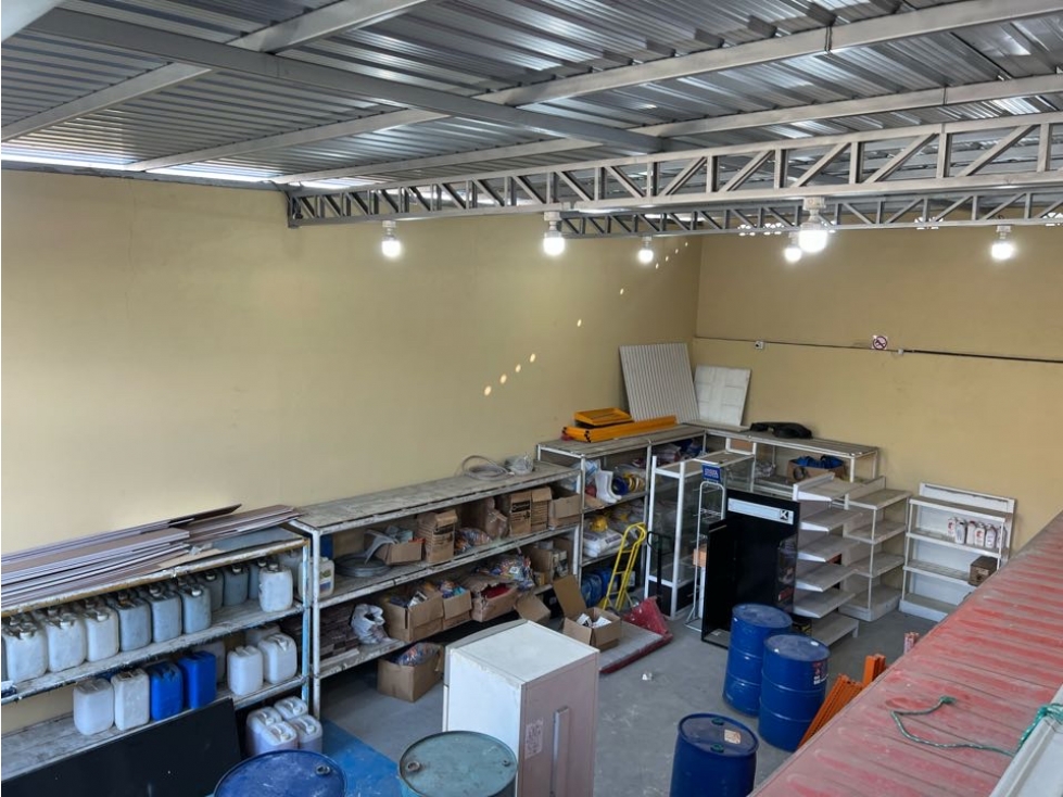 Se vende Galpón Bodega oportunidad de remate Manta LVSA - 6