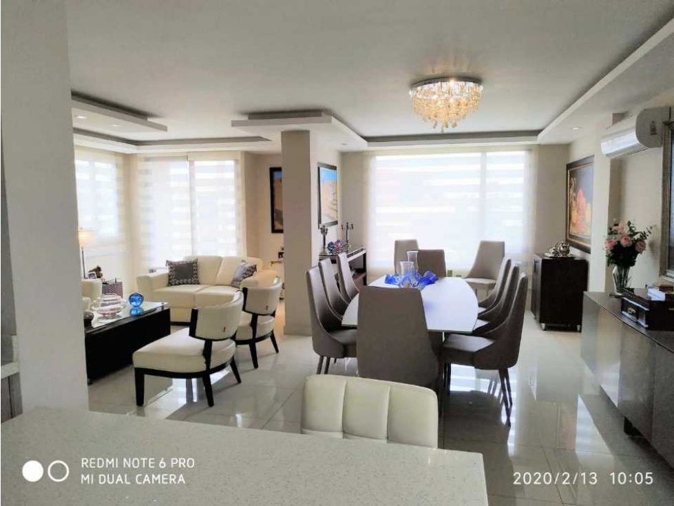 Se Vende casa en Urb. Manta Beach zona Sur LVSA