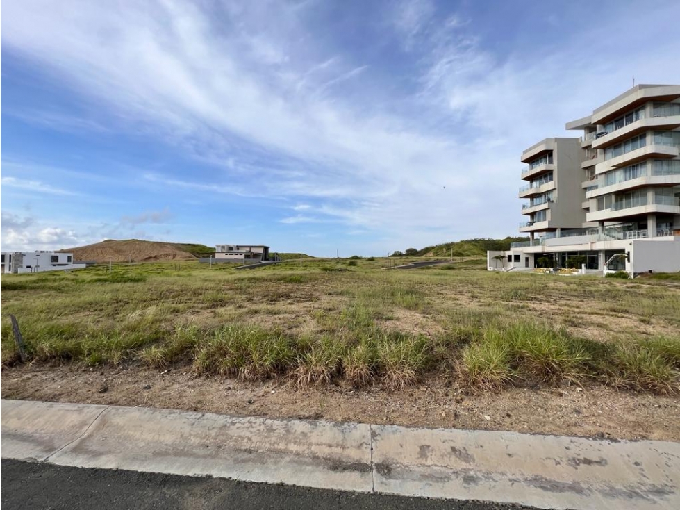 En Venta Terreno en Urb. Playa Alta - Santa Marianita LVSA