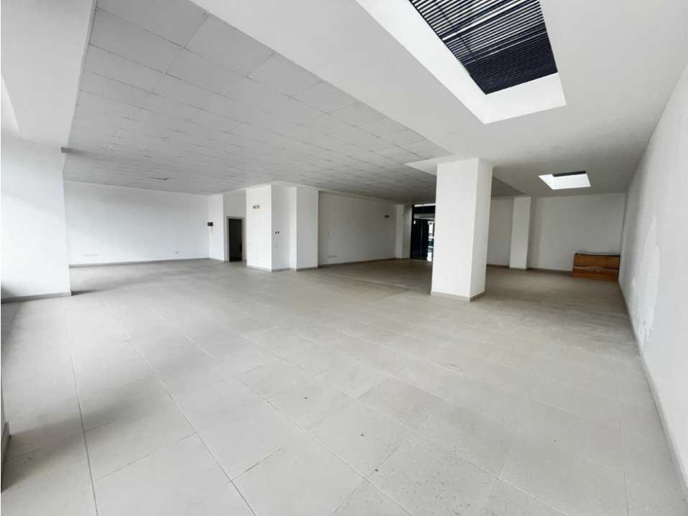 Local en Venta Excelente Zona Comercial y Ejecutiva en Manta LVSA - 4