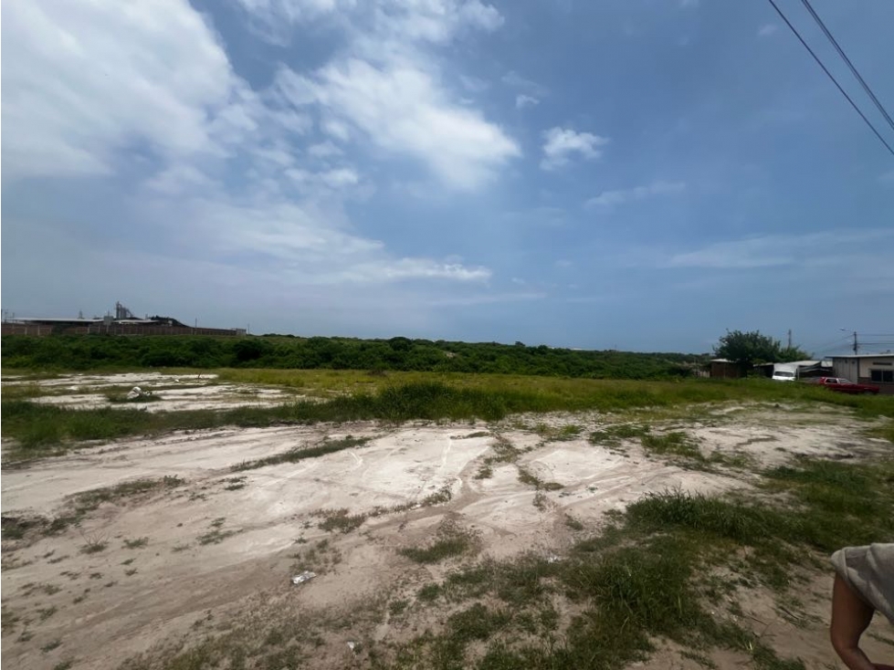 Se vende 1 hectárea de terreno en Jaramijó cerca vía principal LVSA - 4