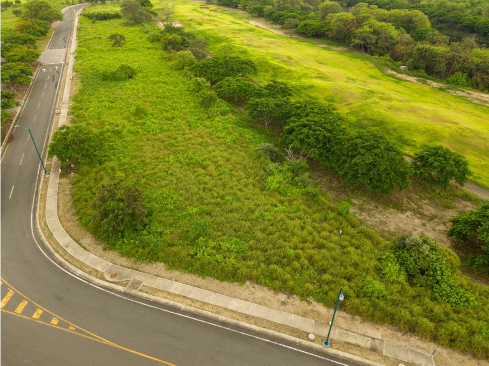 Se vende terreno en Montecristi Golf Club LVSA - 3