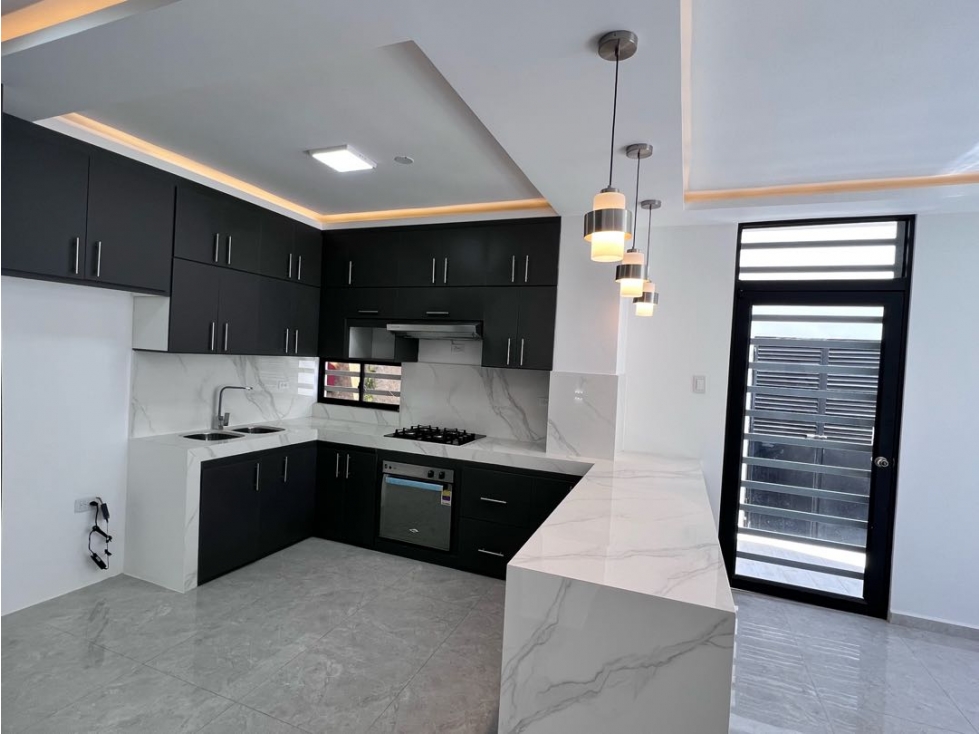 Casa independiente con piscina en zona sur Manta sector Gavilanes — foto 3