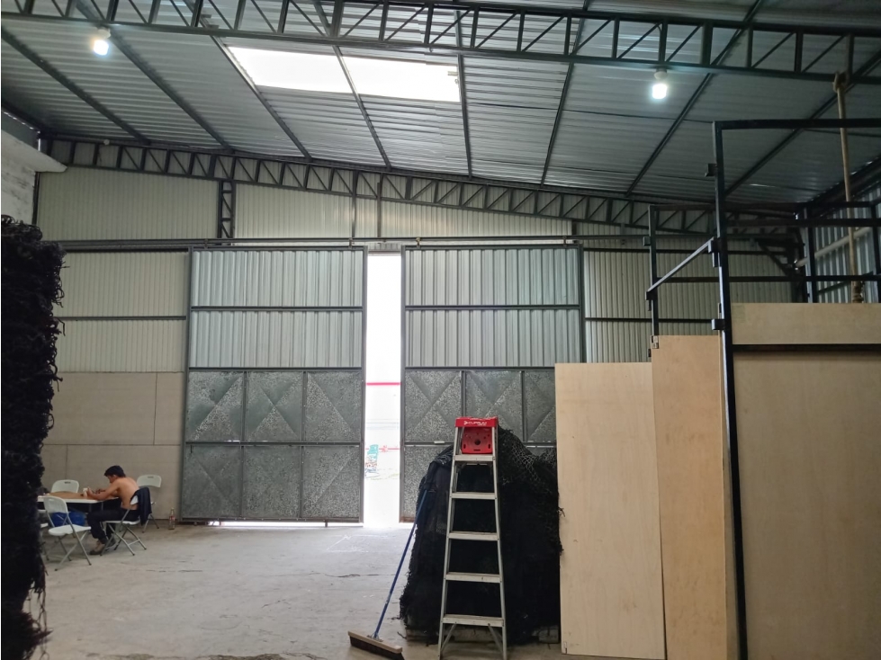Galpon-Bodega en parque industrial comercial Manta LVSA - 3