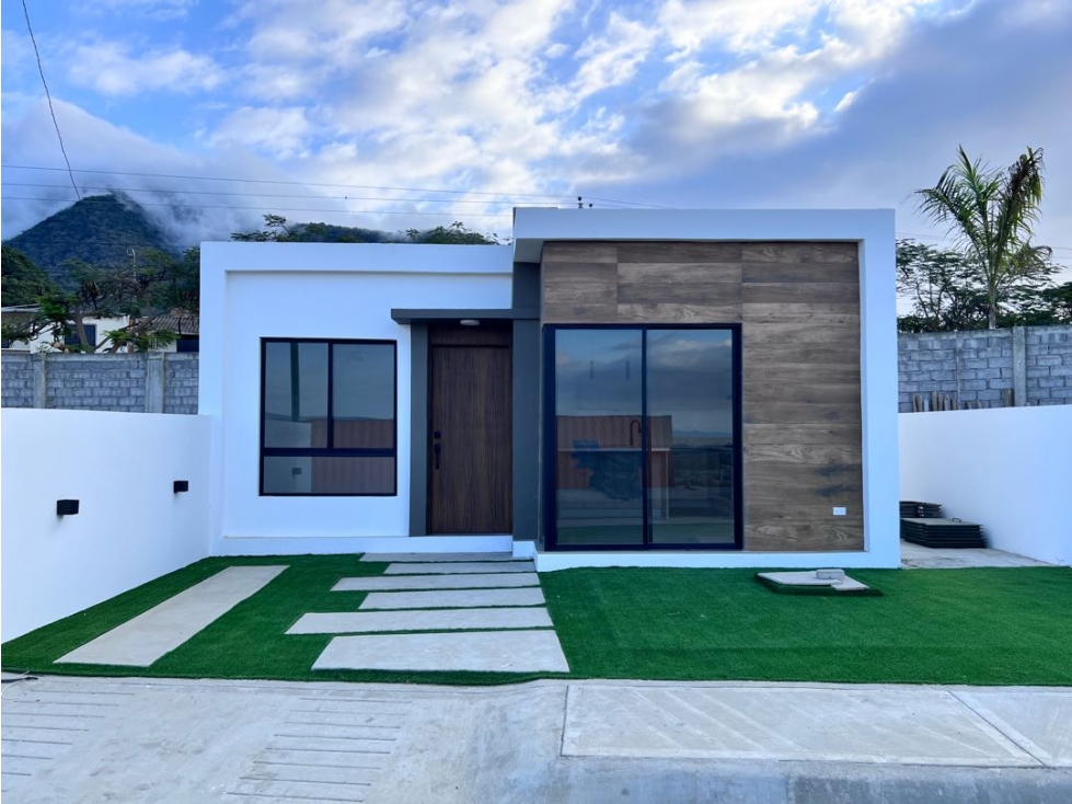Casa una planta en urbanización privada Montecristi LVSA - 2