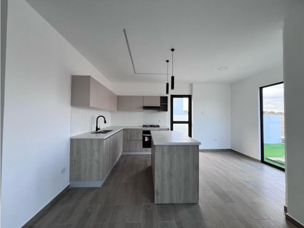 Casa una planta en urbanización privada Montecristi LVSA - 4