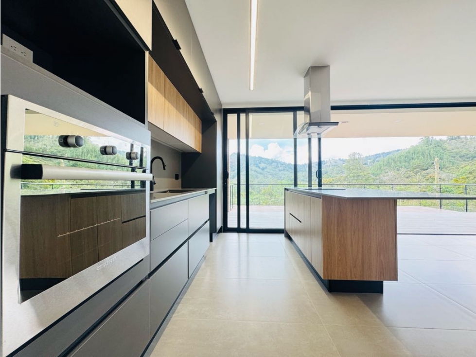 HERMOSA CASA EN VENTA UBICADA EN RIONEGRO VIA SAJONIA — foto 6