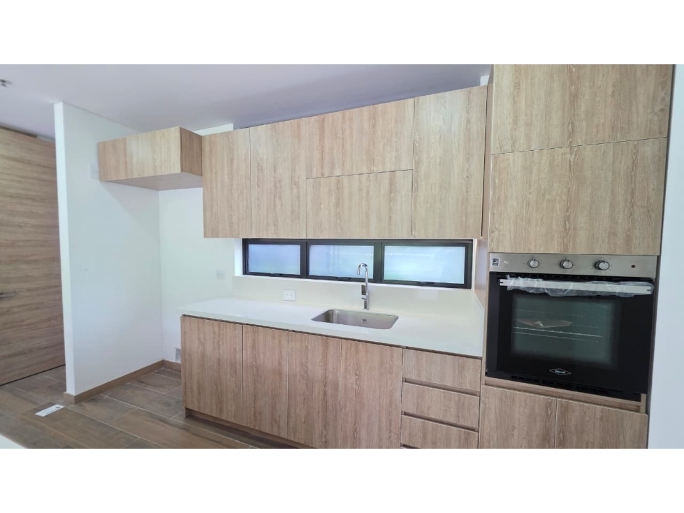 VENTA APARTAMENTO PARA ESTRENAR LOMA DEL ESCOBERO - LICENCIA TURÍSTICA — foto 4