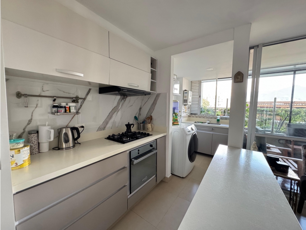 VENTA APARTAMENTO CON TERRAZA, ASDESILLAS - SABANETA. — foto 3