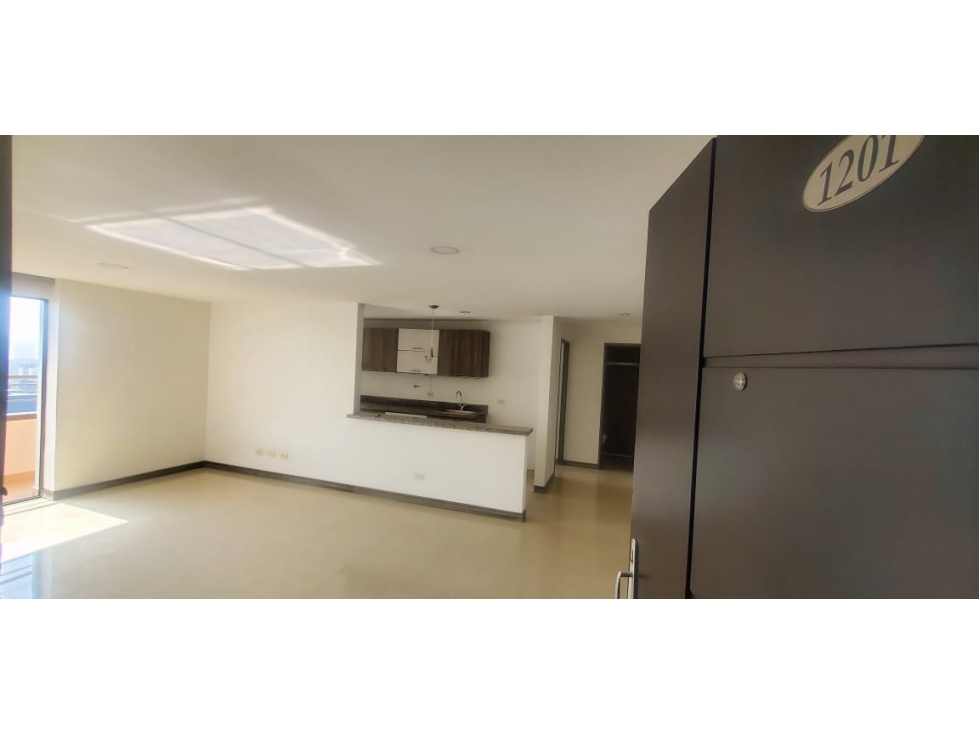 LAURELES APTO DE 98MTS PISO CON EXCELENTE VISTA UNIDAD COMPLETA — foto 2