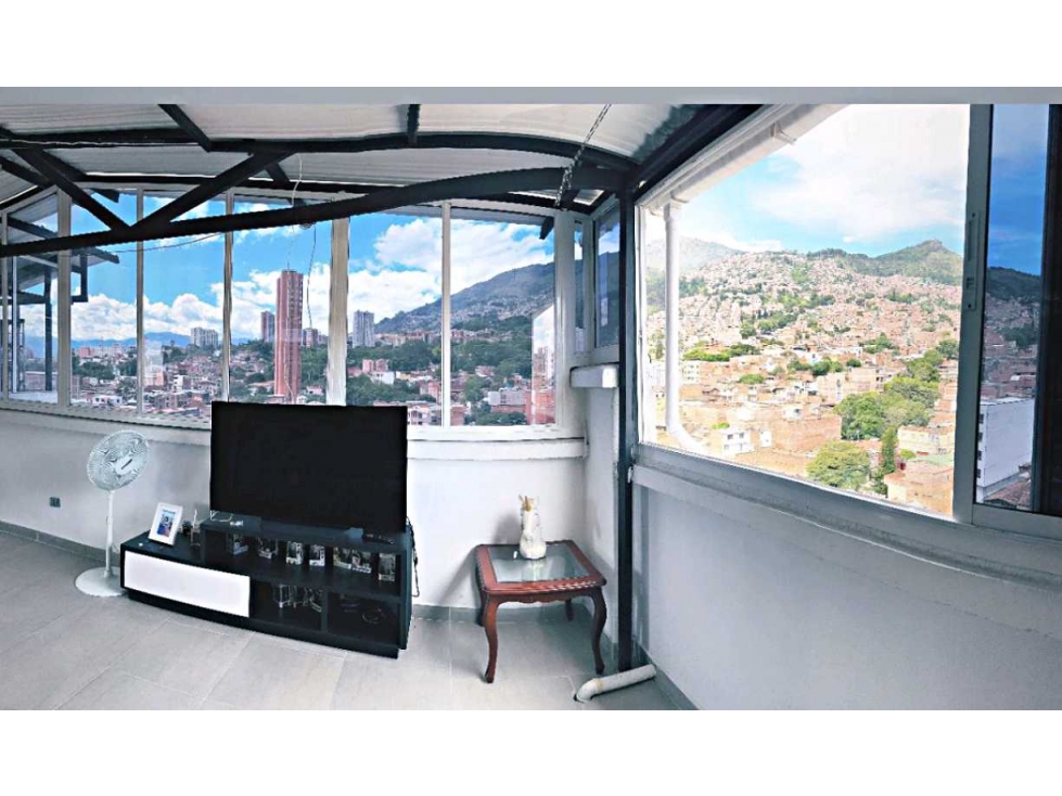 VENDO PENTHOUSE DUPLEX Y APARTAESTUDIO PQ EN PH — foto 2