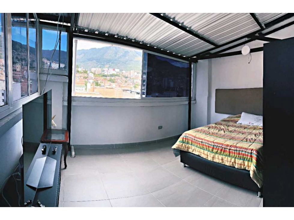 VENDO PENTHOUSE DUPLEX Y APARTAESTUDIO PQ EN PH — foto 3