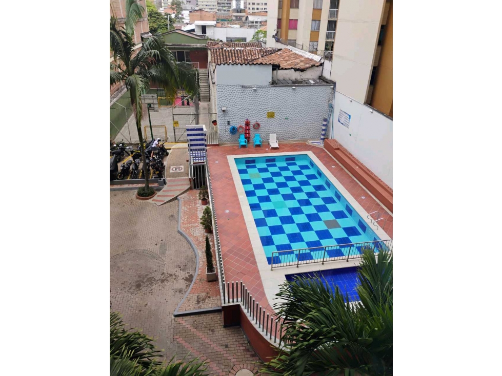 INVERSIONISTA ARRENDADO VENDO APARTAMENTO EN PRADO CENTRO MEDELLIN — foto 3