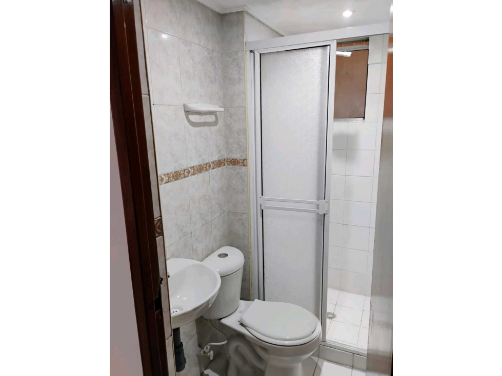 INVERSIONISTA ARRENDADO VENDO APARTAMENTO EN PRADO CENTRO MEDELLIN — foto 6