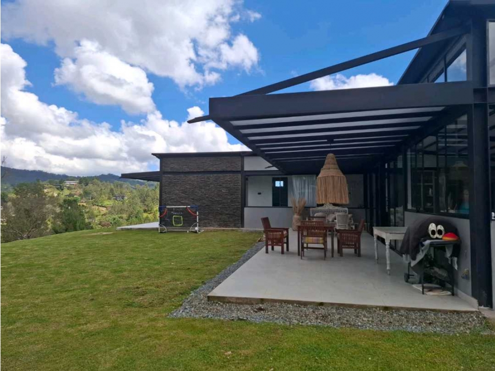 Venta Casa en Altos del Escobero - Envigado — foto 4