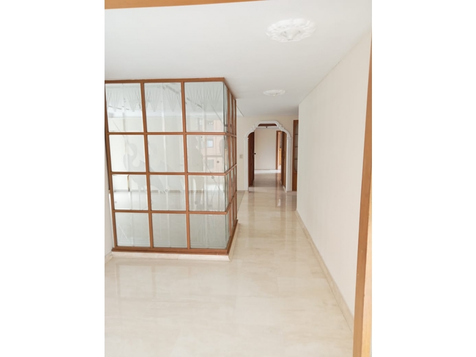 VENTA APARTAMENTO EN EL POBLADO CERCA A LA CLINICA MEDELLIN — foto 4