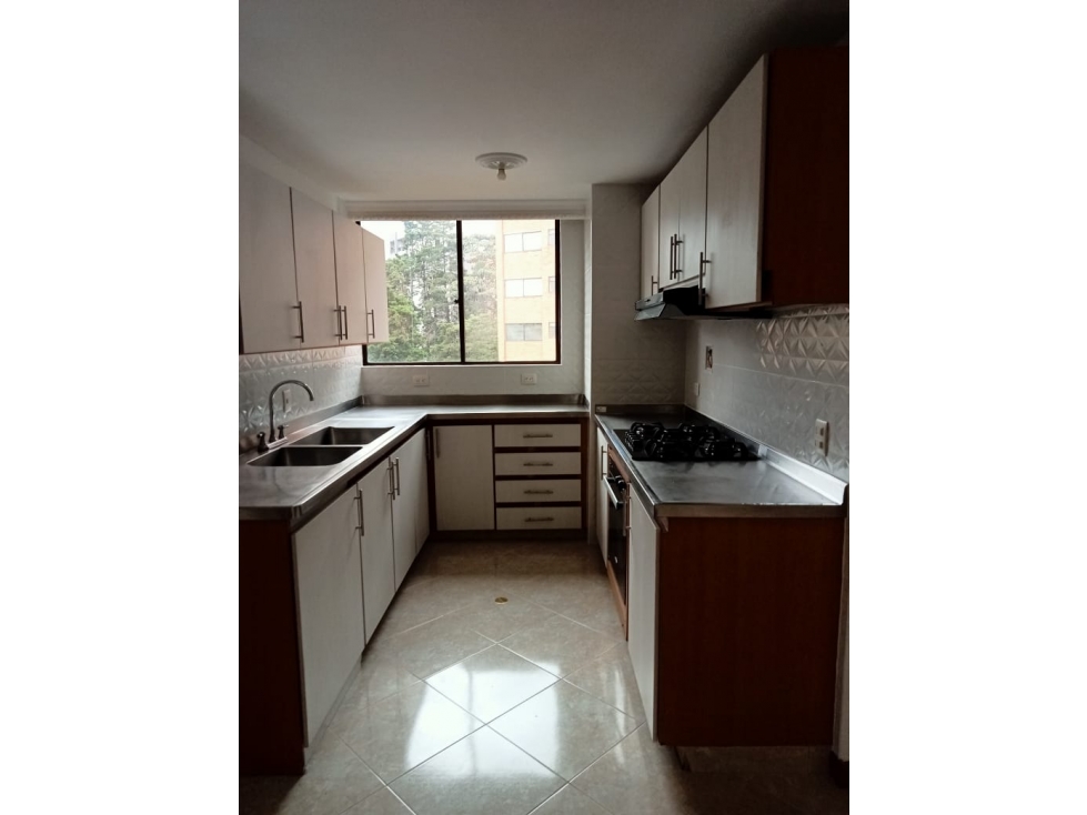 VENTA APARTAMENTO EN EL POBLADO CERCA A LA CLINICA MEDELLIN — foto 5