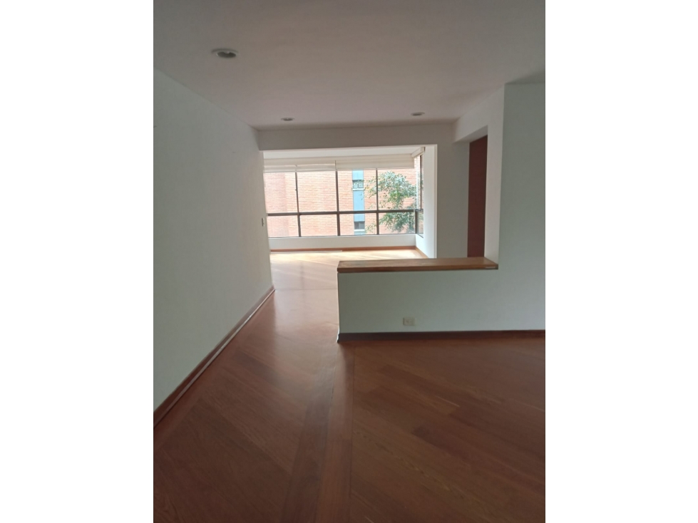 VENTA APARTAMENTO EN EL POBLADO A UNA CUADRA DE LA MILLA DE ORO — foto 5