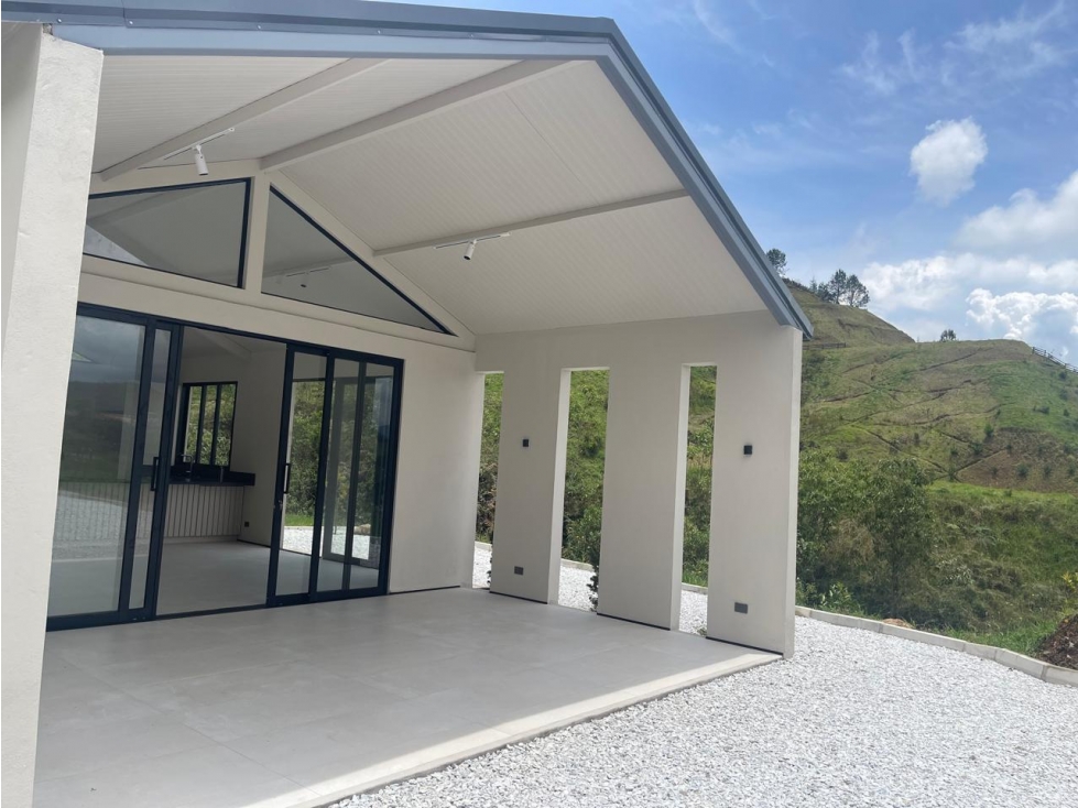 VENTA DE CASA CAMPESTRE EN EL RETIRO