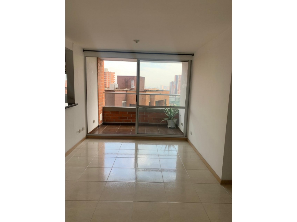 VENTA DE APARTAMENTO EN SABANETA A UNA CUADRA DEL PARQUE — foto 3