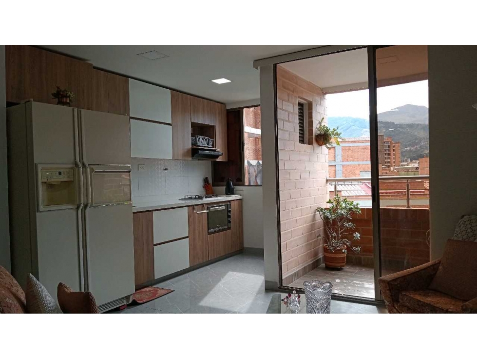 Venta apartamento estación Floresta