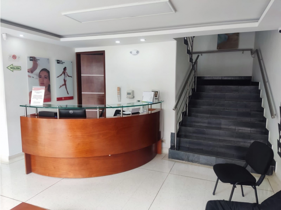 EDIFICIO EN VENTA EN SANTA BARBARA BOGOTA — foto 3