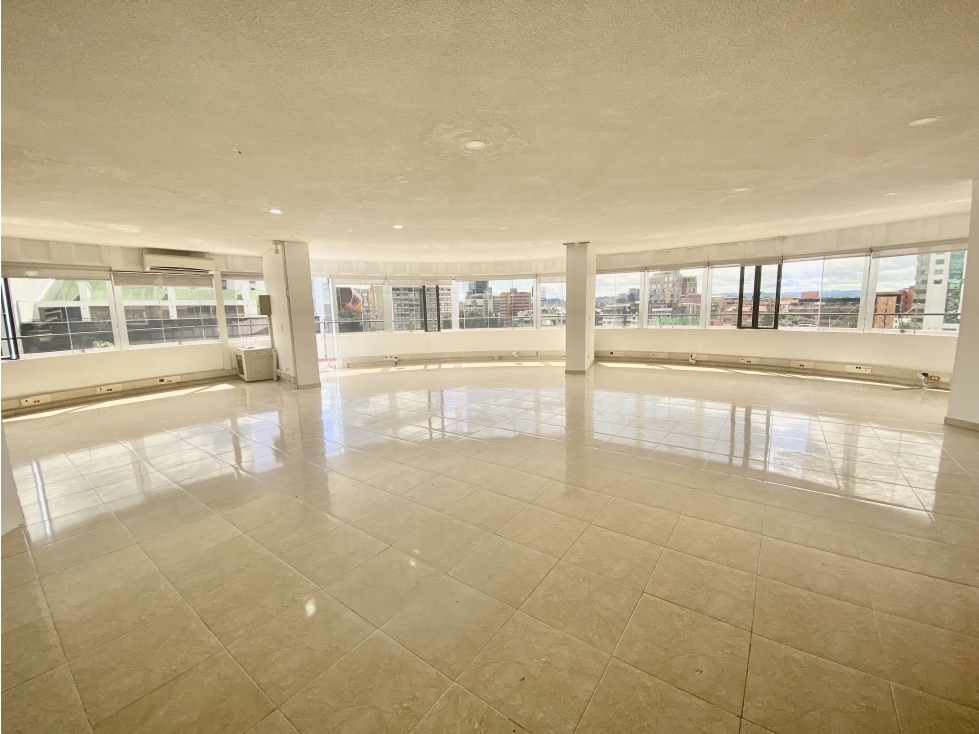 EN VENTA OFICINA CALLE 100 BOGOTÁ