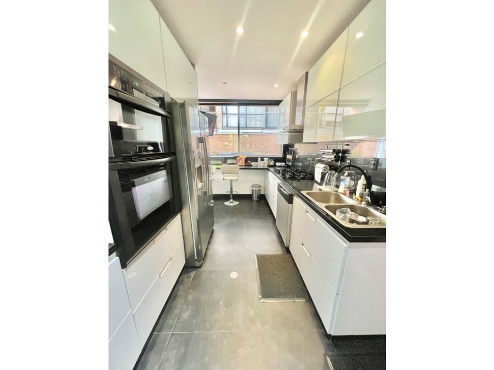 SE VENDE APARTAMENTO EN SANTA BÁRBARA, BOGOTA — foto 4