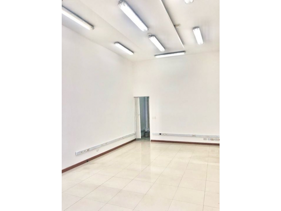 Se vende o arrienda local en Centro Comercial Santafé, Bogotá — foto 3