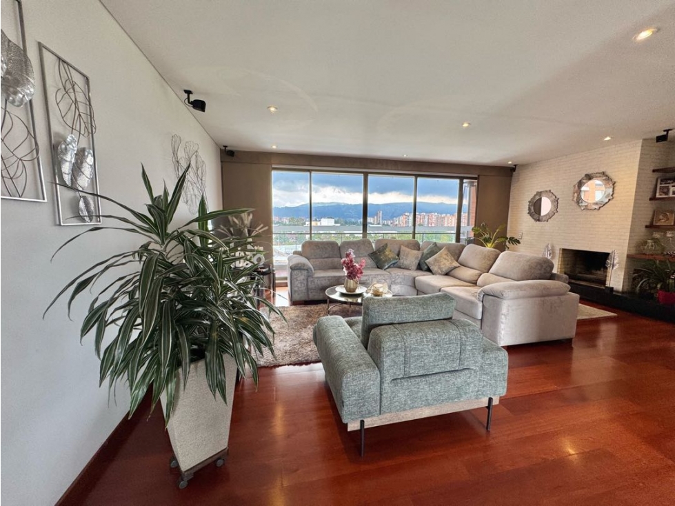 Se vende apartamento en Altos de la Colina — foto 2