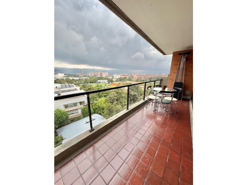 Se vende apartamento en Altos de la Colina — foto 4