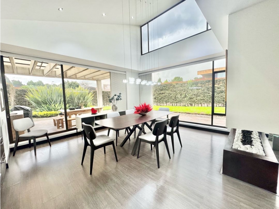 Se vende espectacular casa en Guaymaral — foto 4