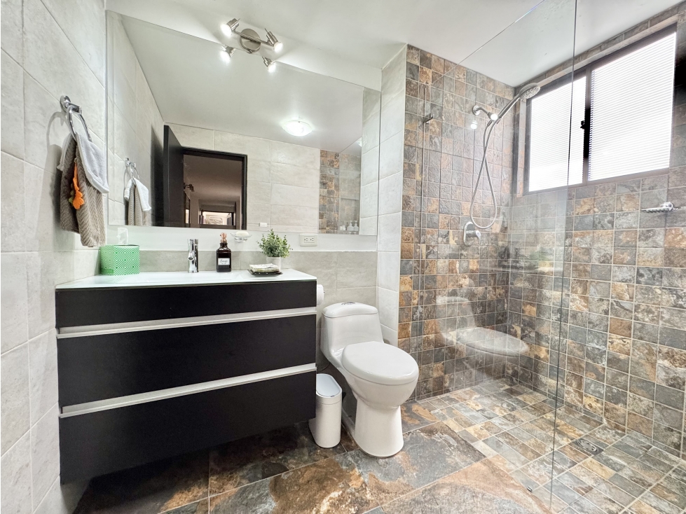 Se vende apartamento remodelado en Chapinero Alto — foto 6