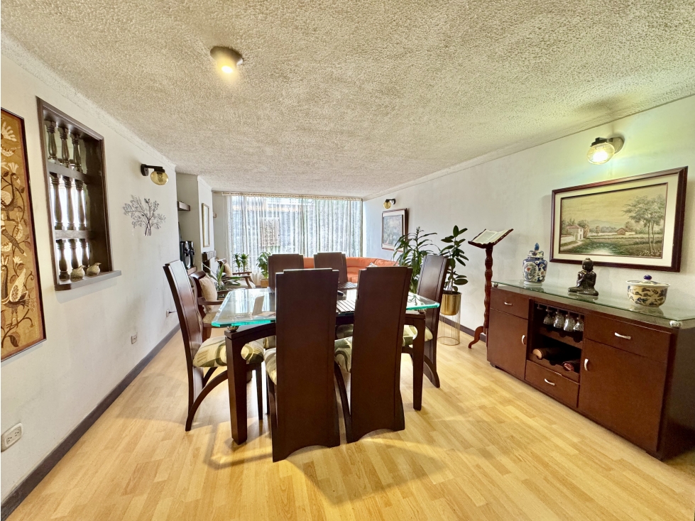 Iluminado apartamento en Santa barbara para remodelar — foto 3