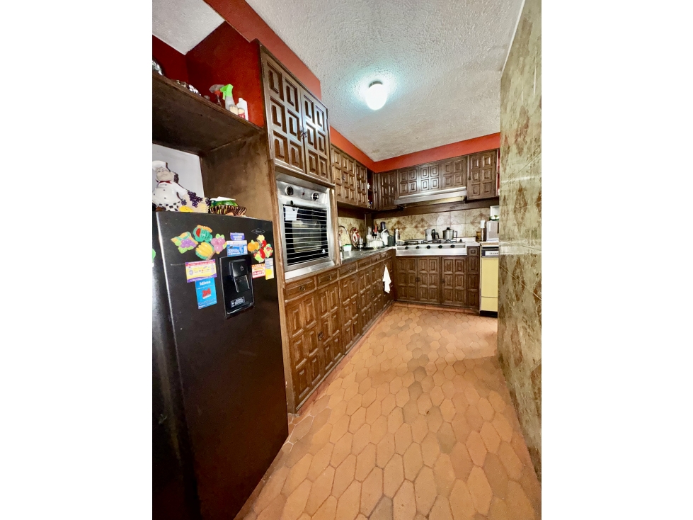 Iluminado apartamento en Santa barbara para remodelar — foto 6
