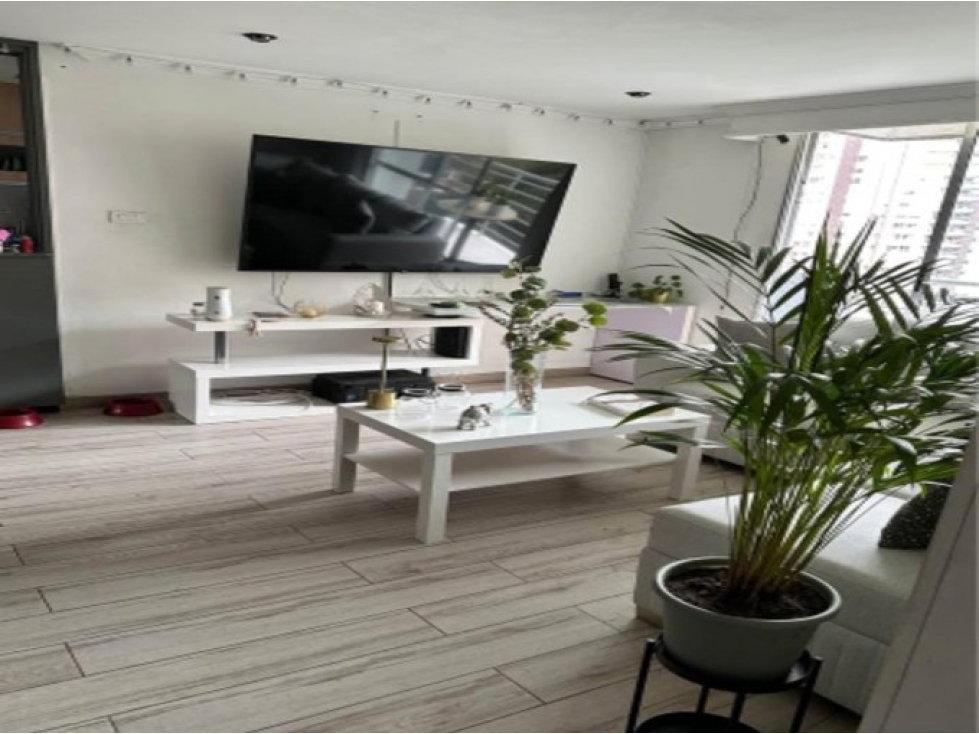 Apartamento En Venta En Loma De Los Bernal - 1