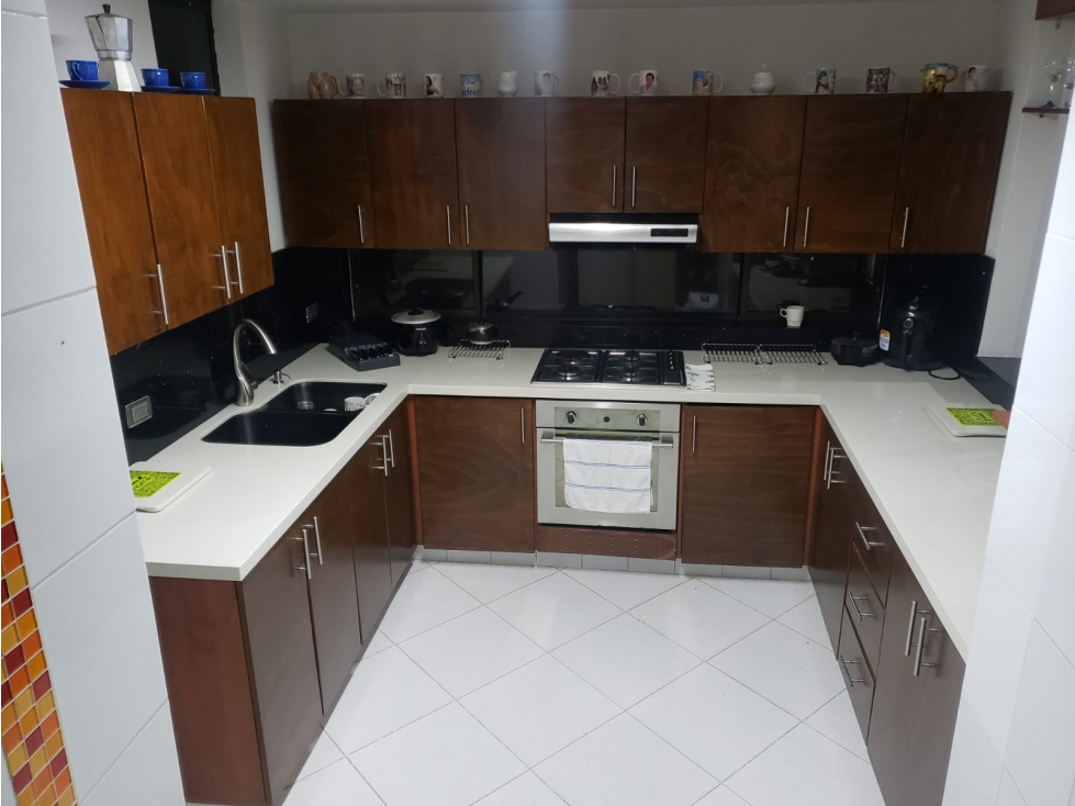 Venta De Apartamento En Laureles - 2
