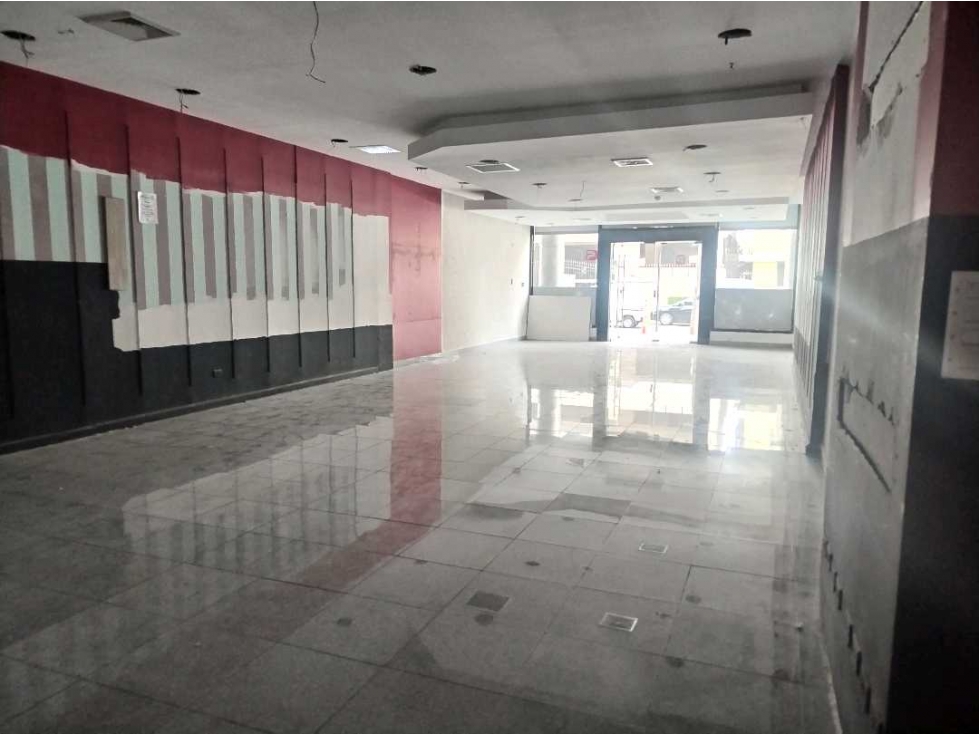 ALQUILER DE LOCAL EN OBARRIO MANTENIMIENTO INCLUIDO CP — foto 3