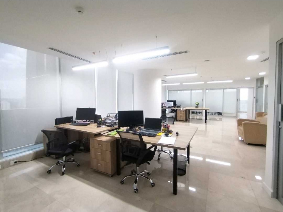 Alquiler Oficina Calle 50 F&F Tower (Tornillo) Mtto Incluido CPSD — foto 3