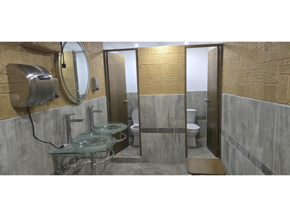 Vendo Local Comercial Laureles Los Almendros