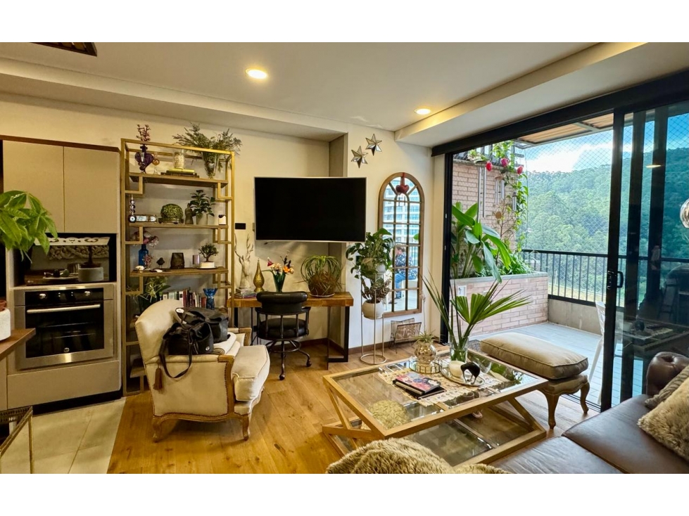 VENTA DE APARTAMENTO EN EL POBLADO EN EL ALTO DE PALMAS ULTIMO PISO!! — foto 4