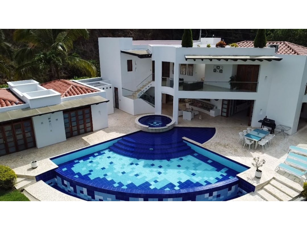 HERMOSA FINCA EN ZONA RURAL DE SANTAFE DE ANTIOQUIA