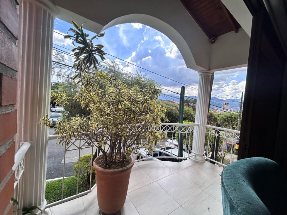 Casa Poblado, Transversal inferior x Balsos