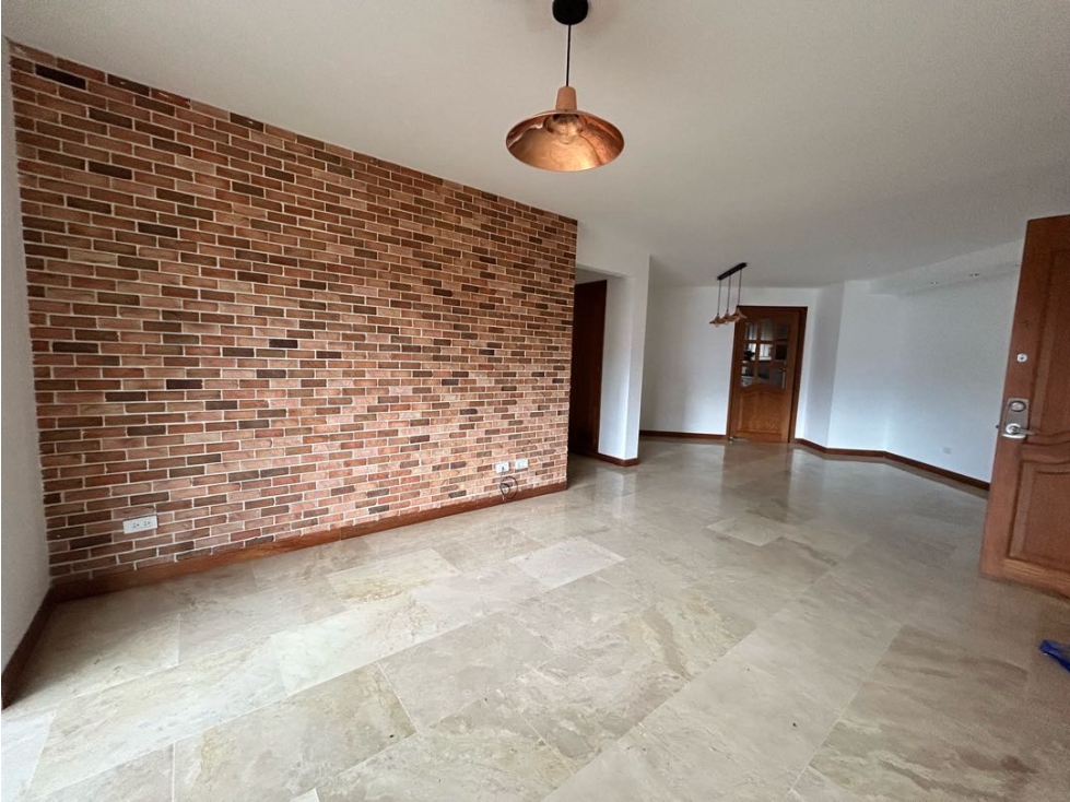Apartamento Laureles, amplio e iluminado — foto 2