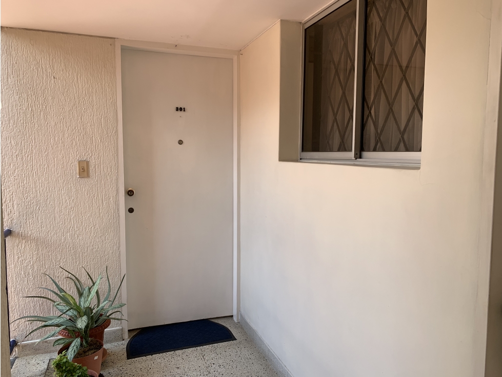 Apartamento amplio y remodelado sector Alameda — foto 3