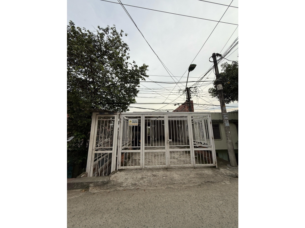 VENTA DE CASA TRIFAMILIAR ENSAN CAYETANO AC