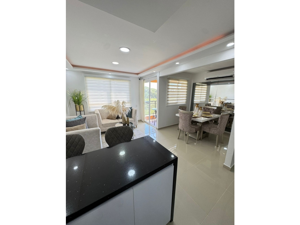 VENTA DE APARTAMENTO 5 PISO EN PANGOLA CON PARQUEADERO PROPIO AC