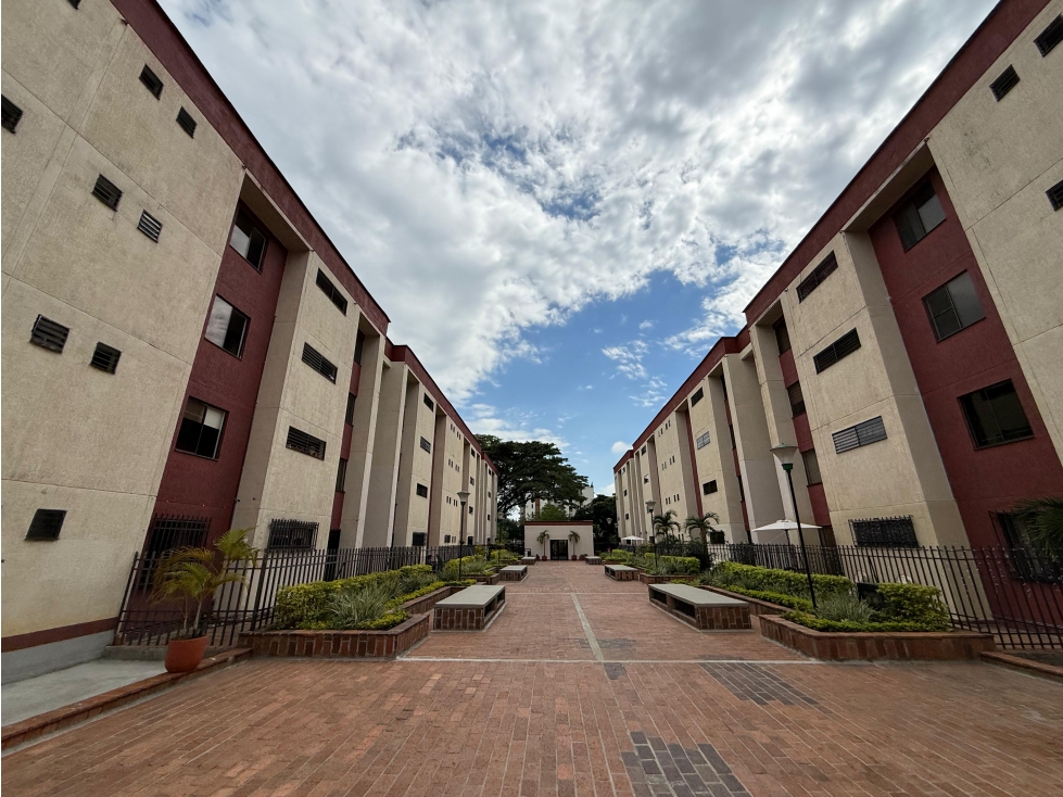 VENTA DE APARTAMENTO PISO 3 EN QUINTAS DE DON SIMON AC