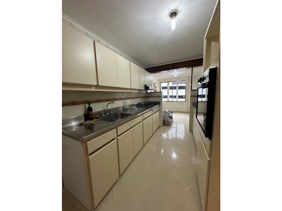 SE VENDE APARTAMENTO EN LAURELES SECTOR SURAMERICANA MEDELLIN